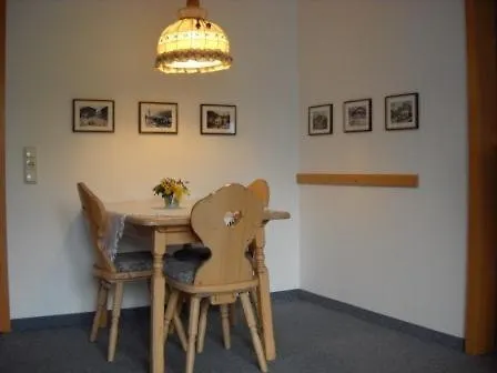 Appartement Ferienwohnung Am Auerbach *